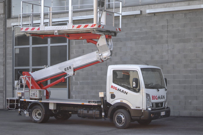 Truck City Lift | altezza fino a 10m | 4 persone | capacità di carico fino a 400kg - BIGMAN